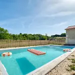 Le Poirier Perigord Dordogne *